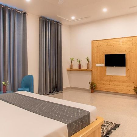 The Hillside Inn Kasauli By Exotic Stays Zewnętrze zdjęcie