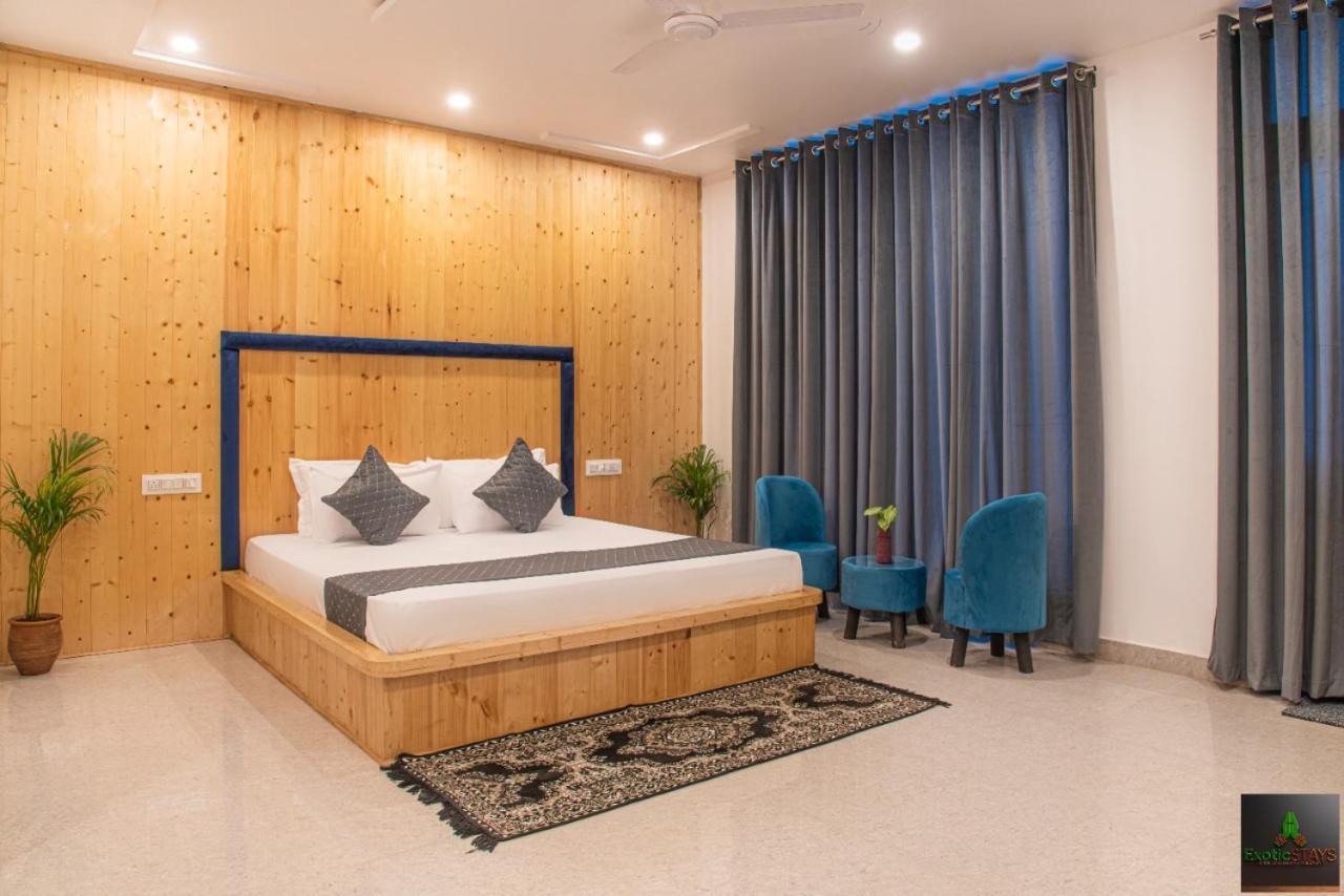 The Hillside Inn Kasauli By Exotic Stays Zewnętrze zdjęcie