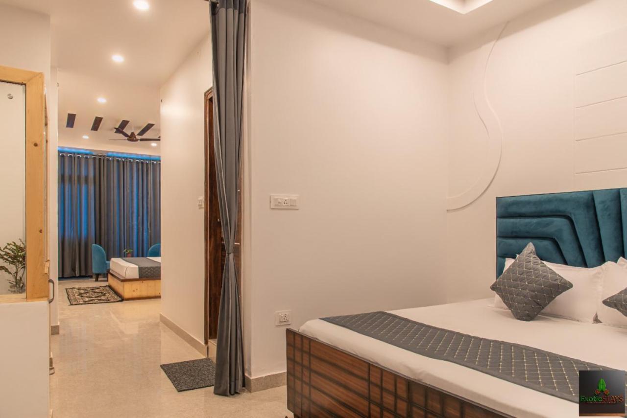 The Hillside Inn Kasauli By Exotic Stays Zewnętrze zdjęcie