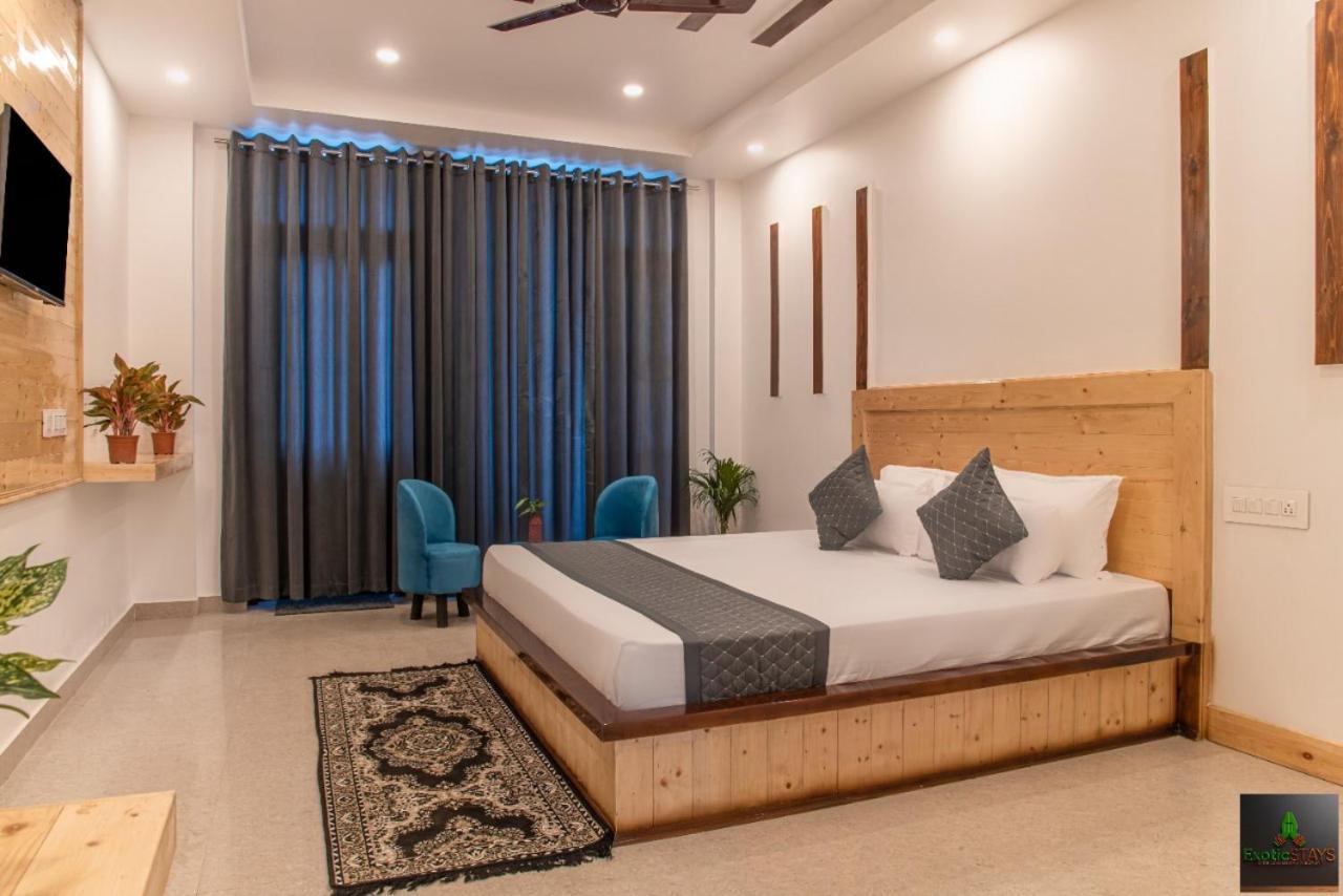 The Hillside Inn Kasauli By Exotic Stays Zewnętrze zdjęcie