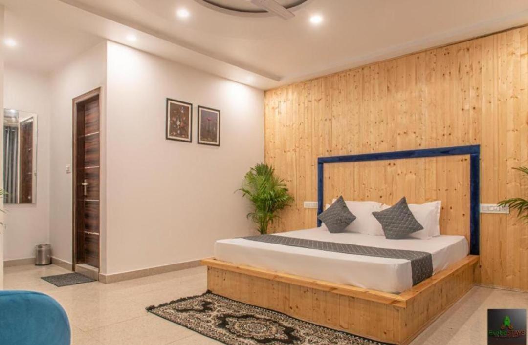 The Hillside Inn Kasauli By Exotic Stays Zewnętrze zdjęcie