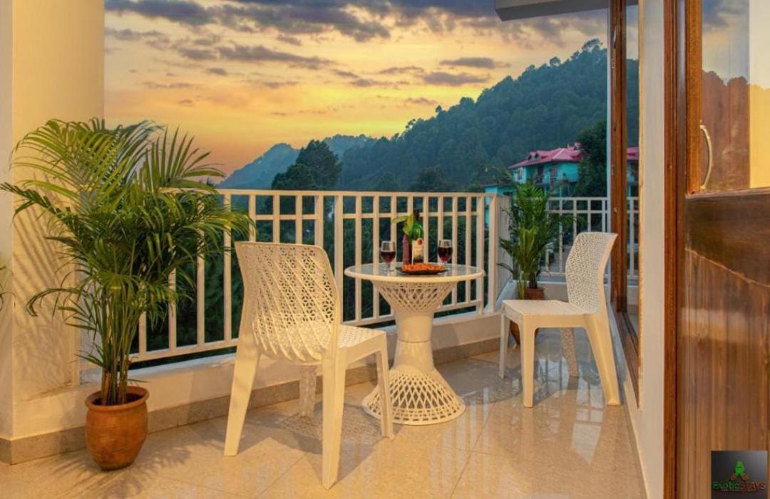 The Hillside Inn Kasauli By Exotic Stays Zewnętrze zdjęcie